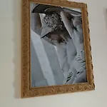 Domus Plaza Πανσιόν