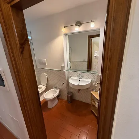 Domus Plaza Πανσιόν