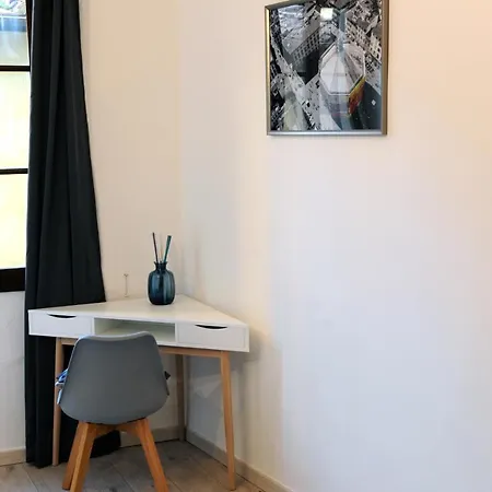 בית הארחה Domus Plaza 4*