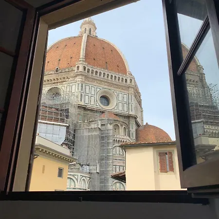 בית הארחה Domus Plaza 4*