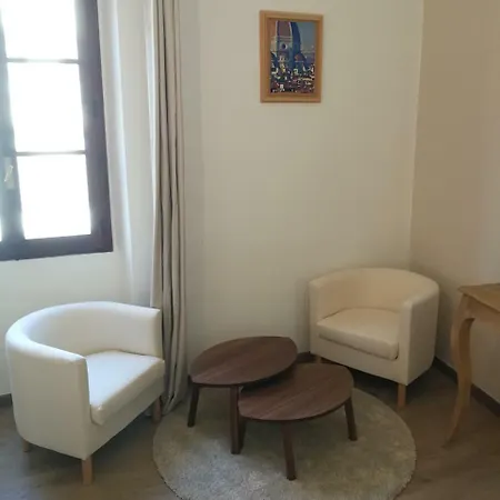 בית הארחה Domus Plaza פירנצה