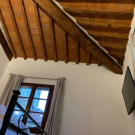 בית הארחה Domus Plaza