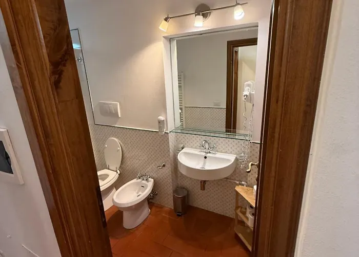 Domus Plaza Πανσιόν