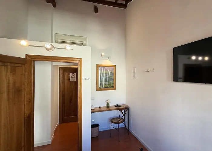 Domus Plaza Πανσιόν 4*