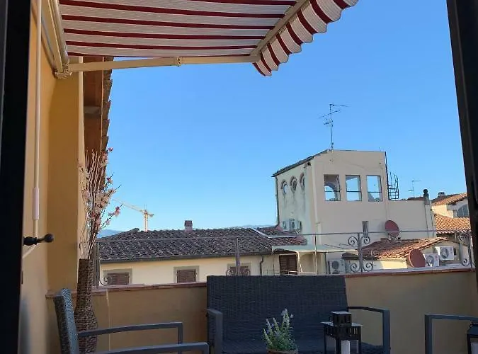 Πανσιόν Domus Plaza 4*