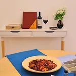 Domus Plaza Konukevi 4*