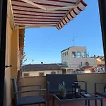 Konukevi Domus Plaza 4*